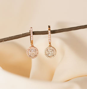 18K Gold English Lock Diamonds Cluster Earring with a Round Halo